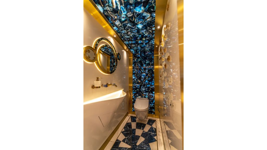 Leona Super Yacht (047)