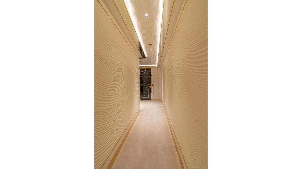 Leona Super Yacht (048)