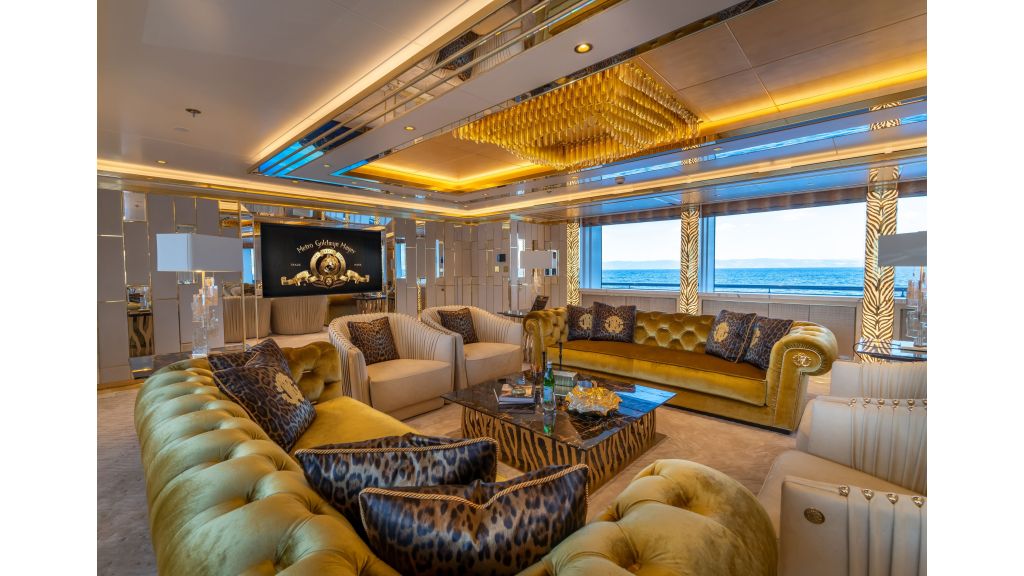Leona Super Yacht (069)