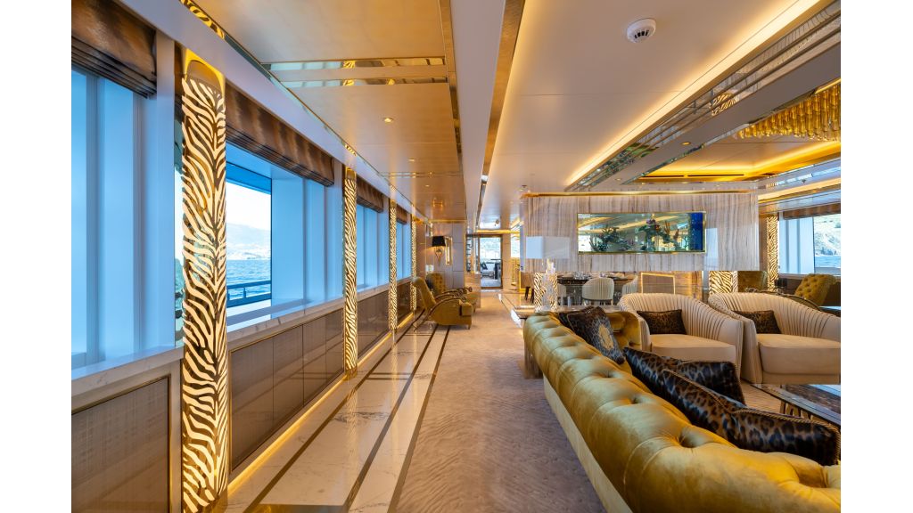 Leona Super Yacht (070)