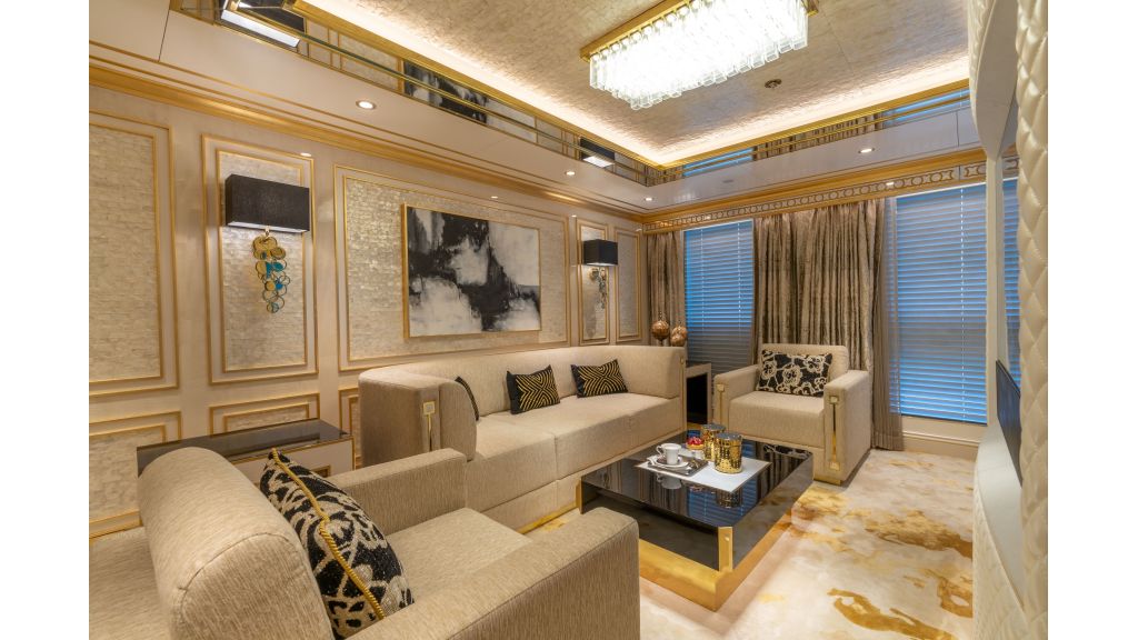 Leona Super Yacht (076)