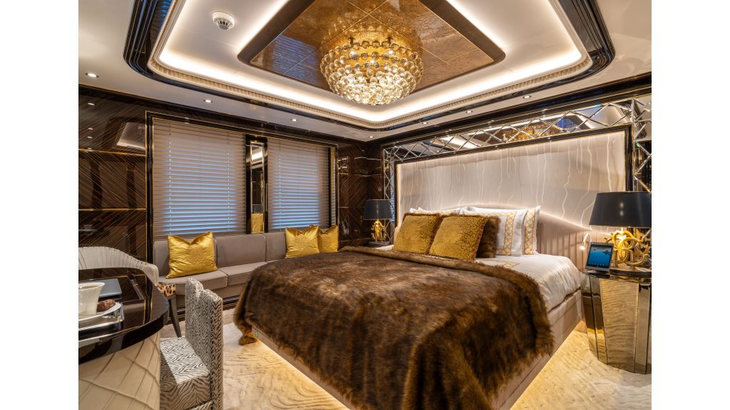 Leona Super Yacht (077)