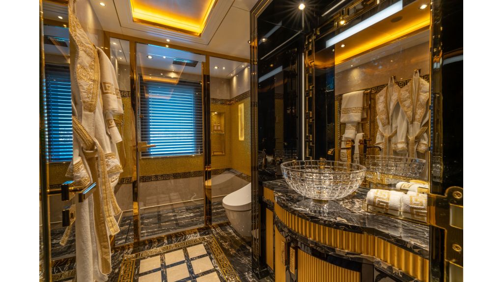 Leona Super Yacht (080)