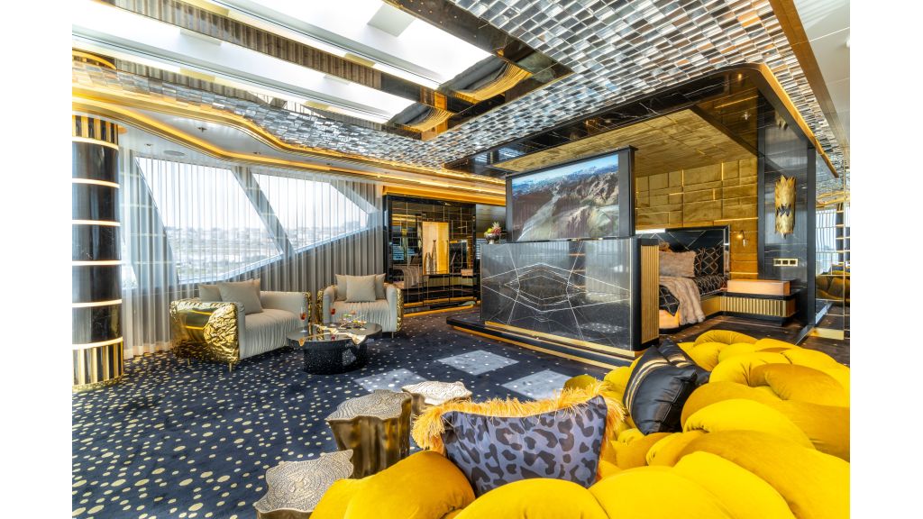 Leona Super Yacht (089)