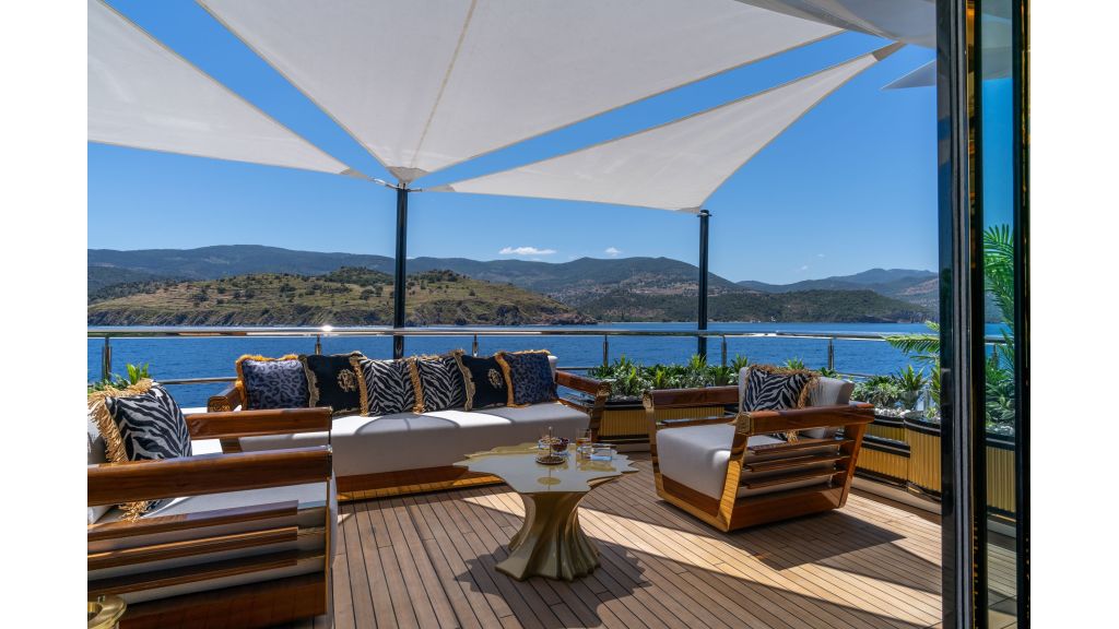 Leona Super Yacht (097)