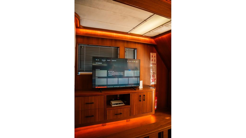 Oggusto Trawler (505)