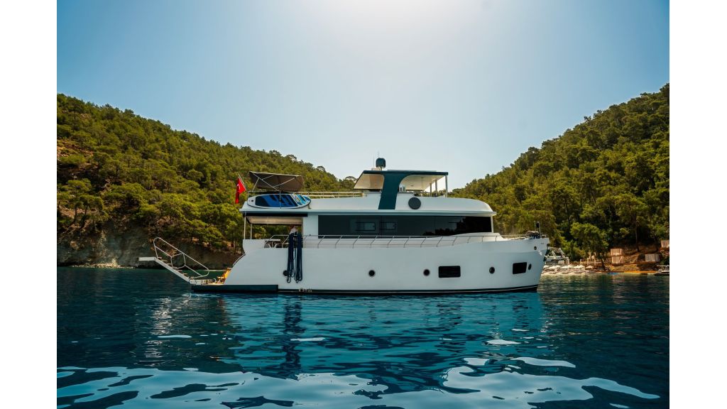 Oggusto Trawler (526)