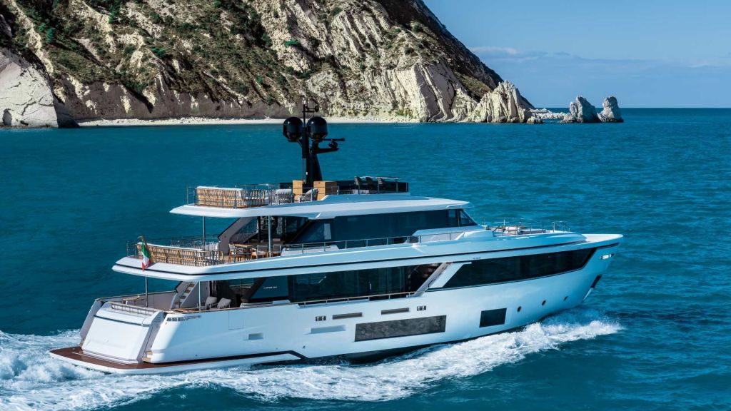 Feretti Custom Line Navetta 30 (13)