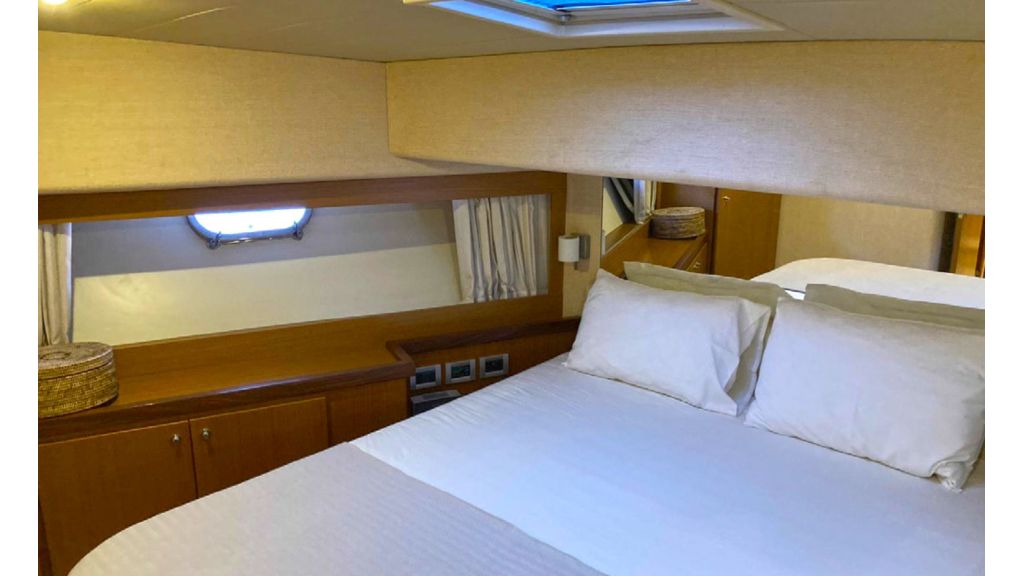 Ferretti 681 (28)