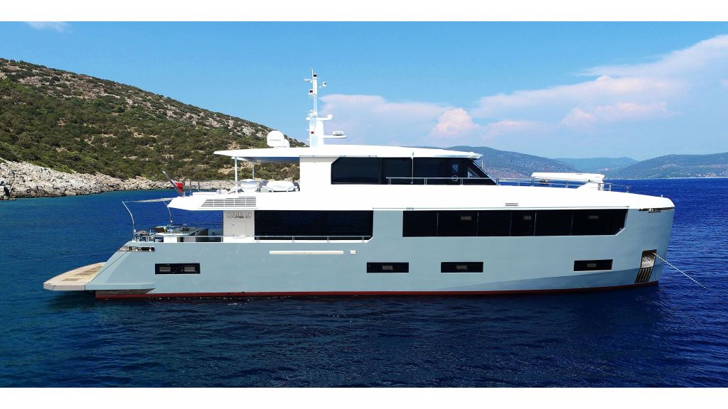 AEGEAN EXPLORER 26 M master 2000