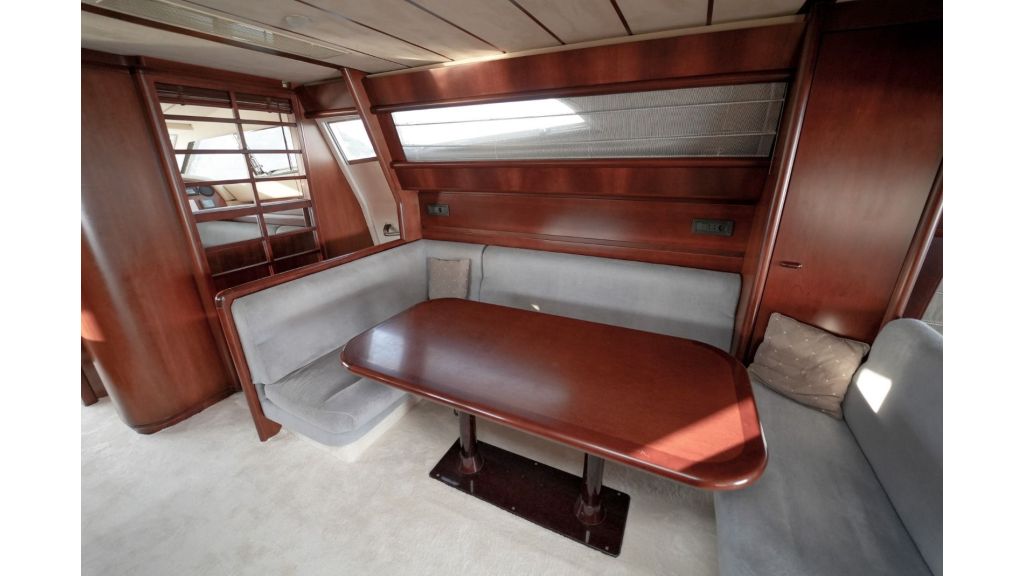 FERRETTI 80 (06)