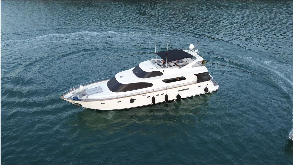 Ayem Motor Yacht (001) master