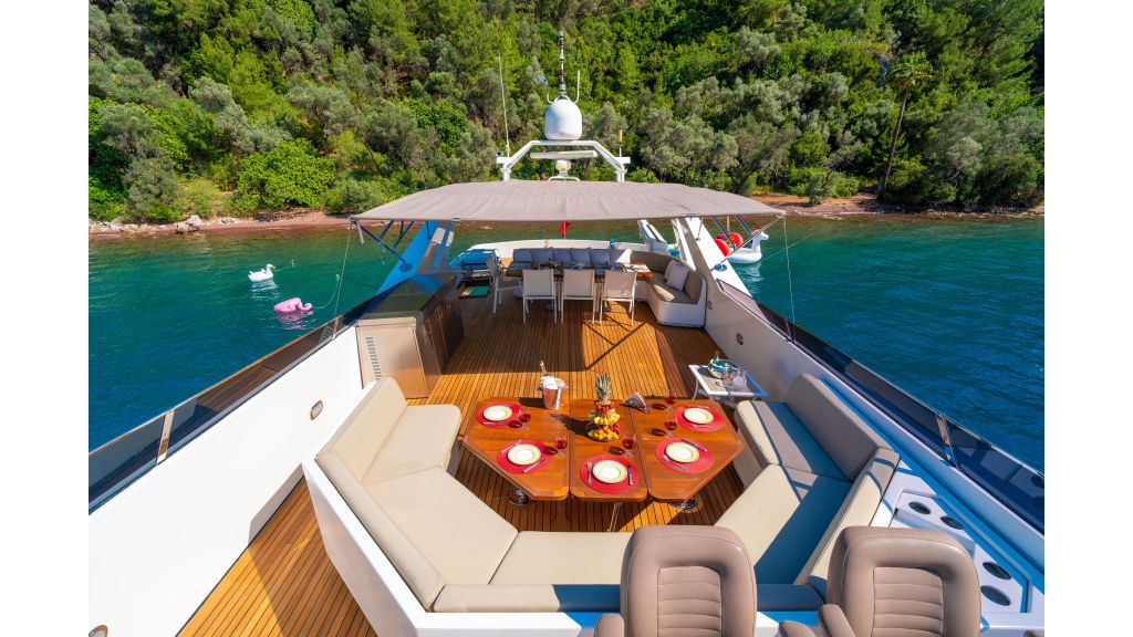 Blues Motor Yacht (38)