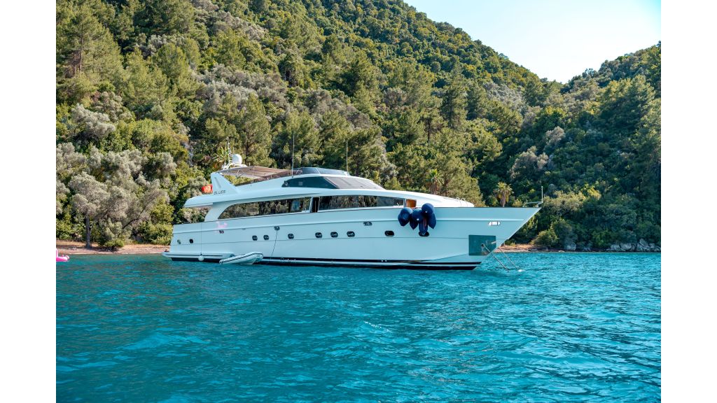 Blues Motor Yacht (40)