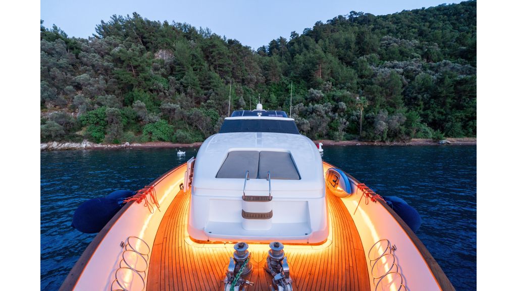 Blues Motor Yacht (42)