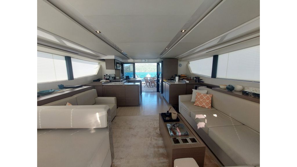 Leopard 53 Power Catamaran (15)