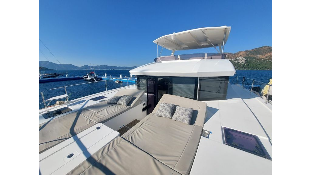 Leopard 53 Power Catamaran (23)