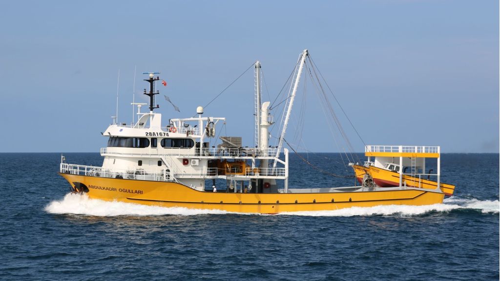 43m Fishing Trawler (001) master