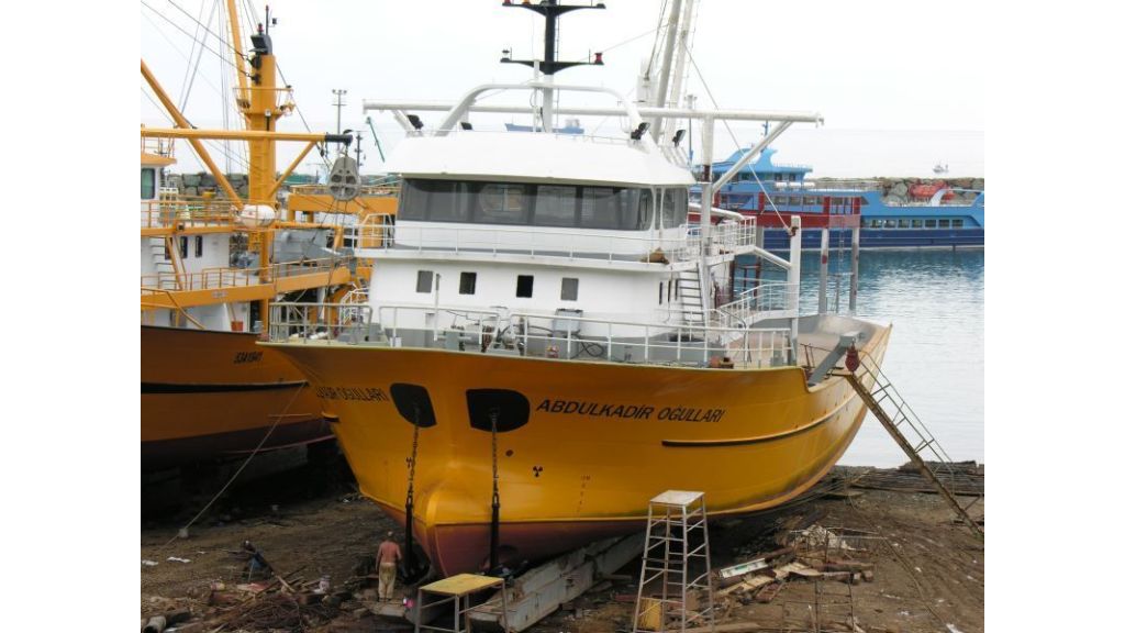 43m Fishing Trawler (020)