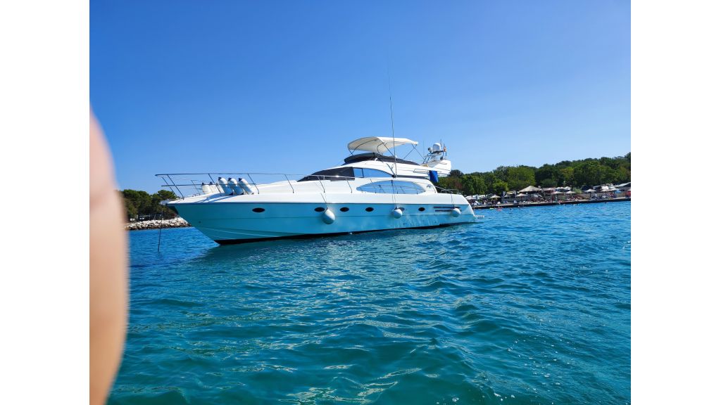 Azimut 54 (0025)