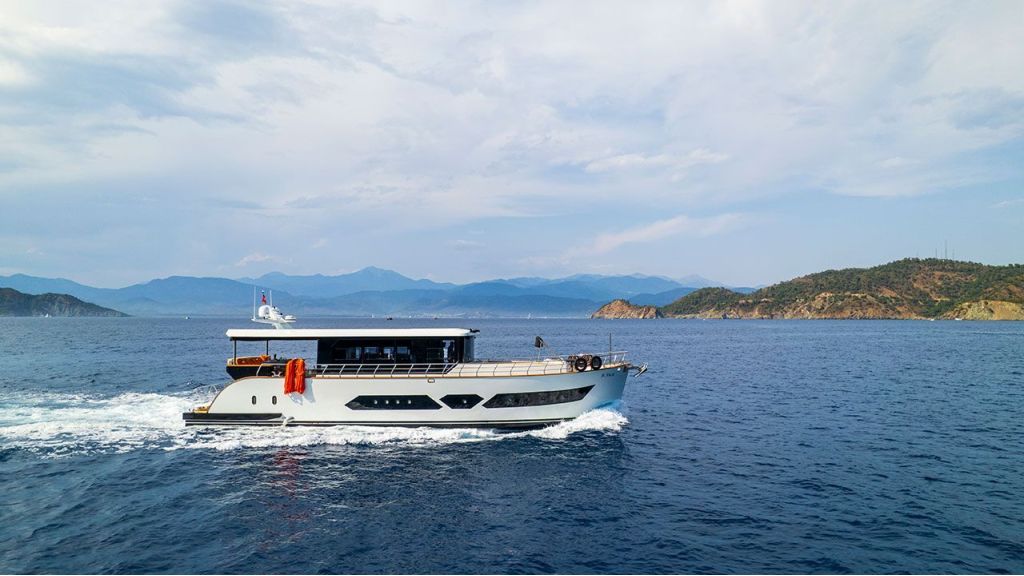 Jr Simay (733)