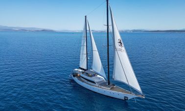 sureyya sailing yacht (001) master