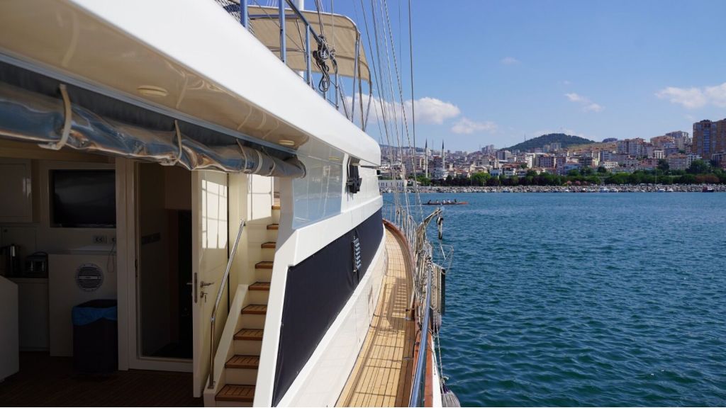 27m custom shipyard (511)