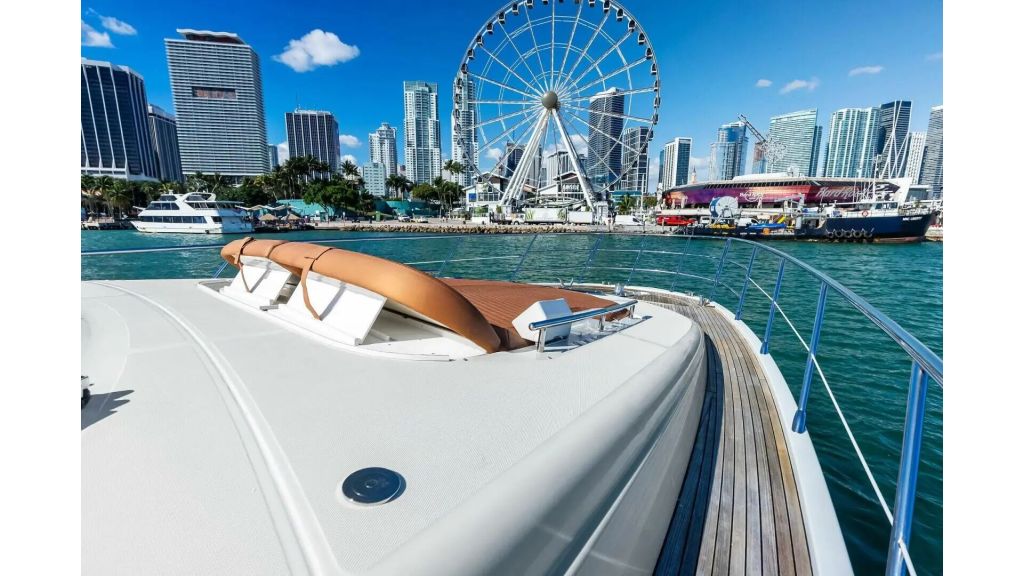 azimut 72s (008)