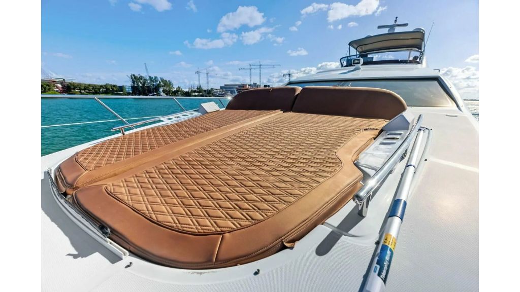 azimut 72s (011)