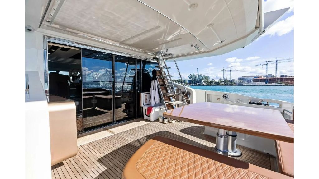 azimut 72s (017)