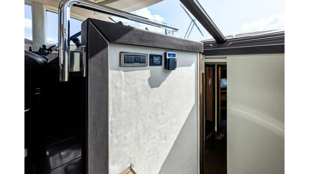 azimut 72s (027)