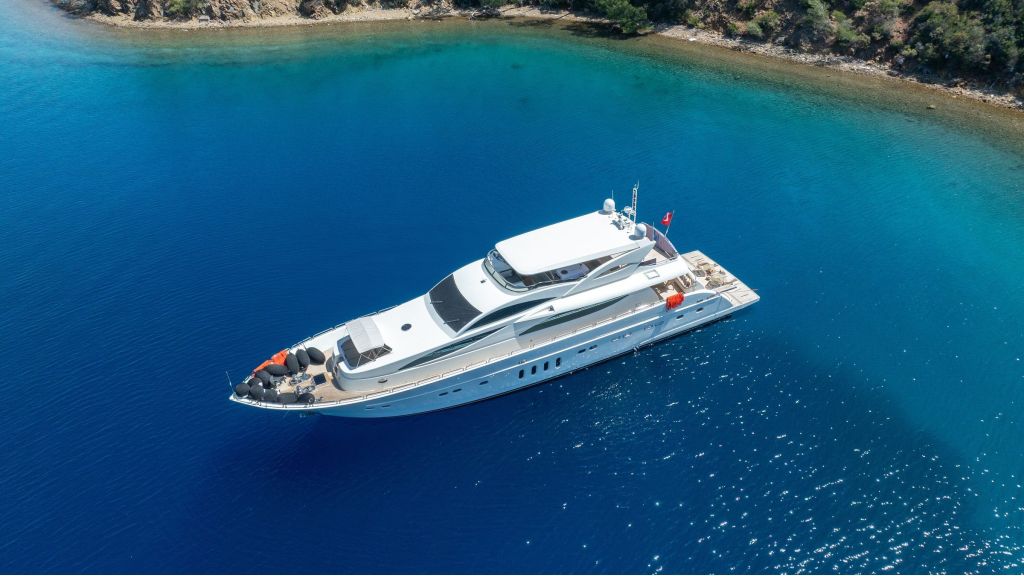 coral yacht (213)
