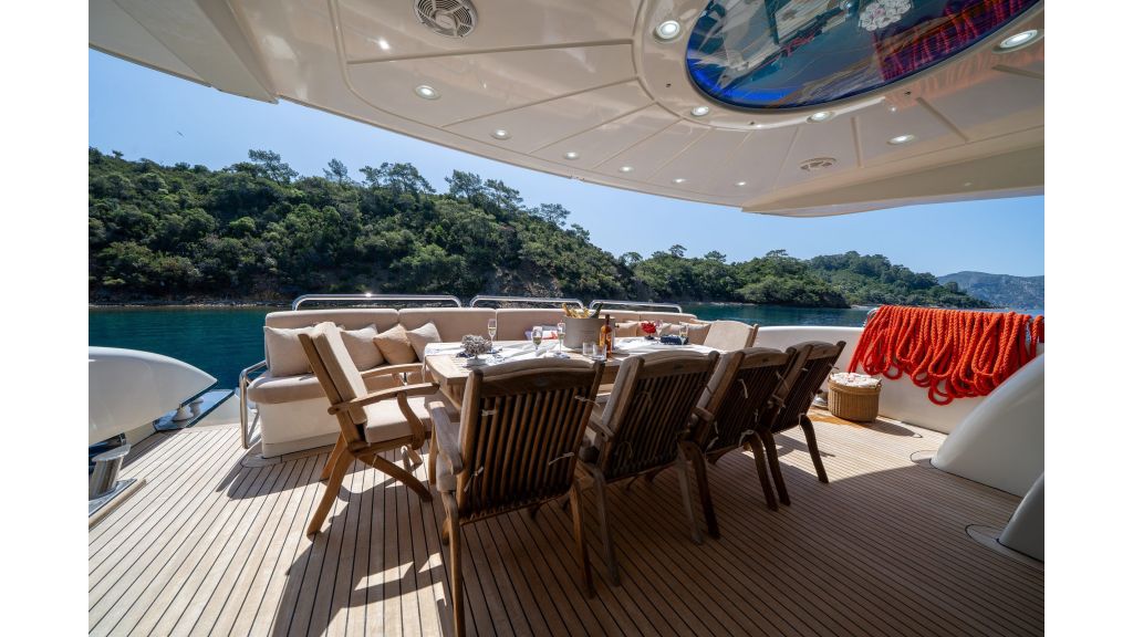 coral yacht (223)