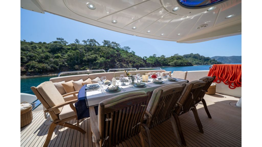 coral yacht (229)