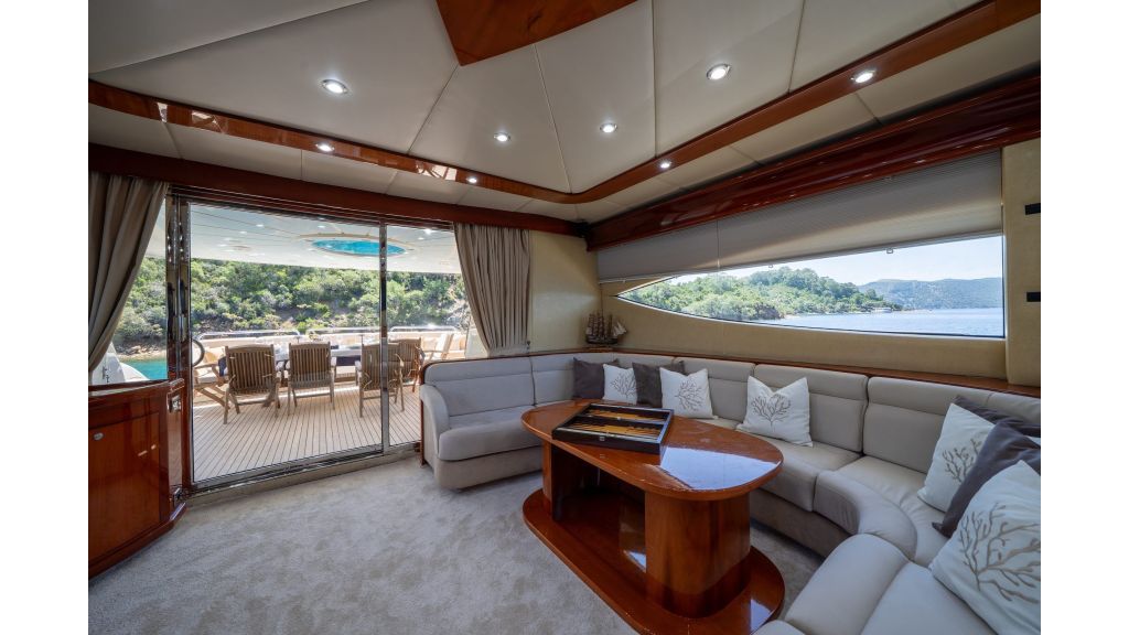 coral yacht (233)