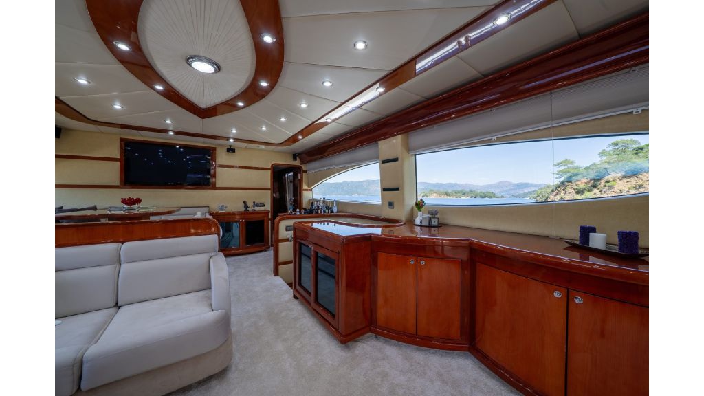 coral yacht (238)