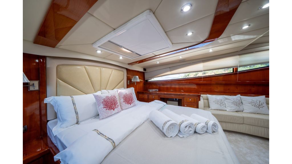 coral yacht (243)