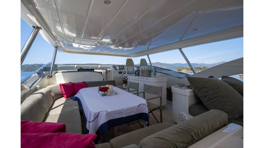 coral yacht (257)