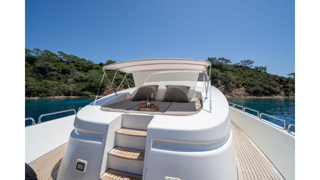 coral yacht (273) master