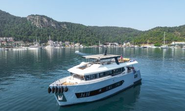 Alfa Trawler (001) master