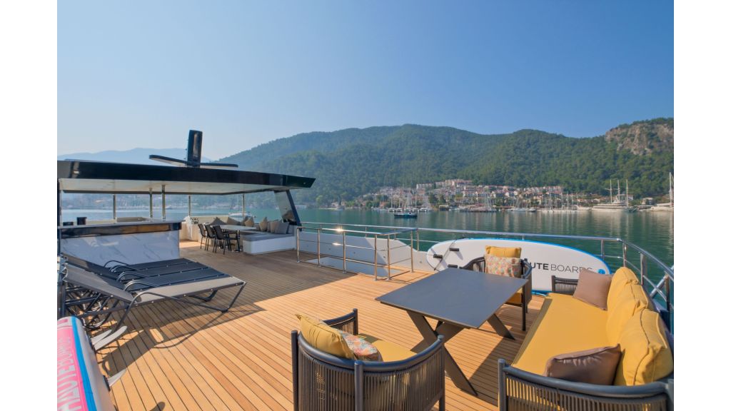Alfa Trawler (008)