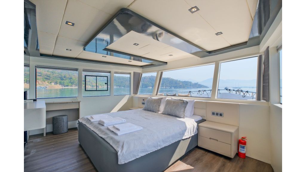 Alfa Trawler (010)