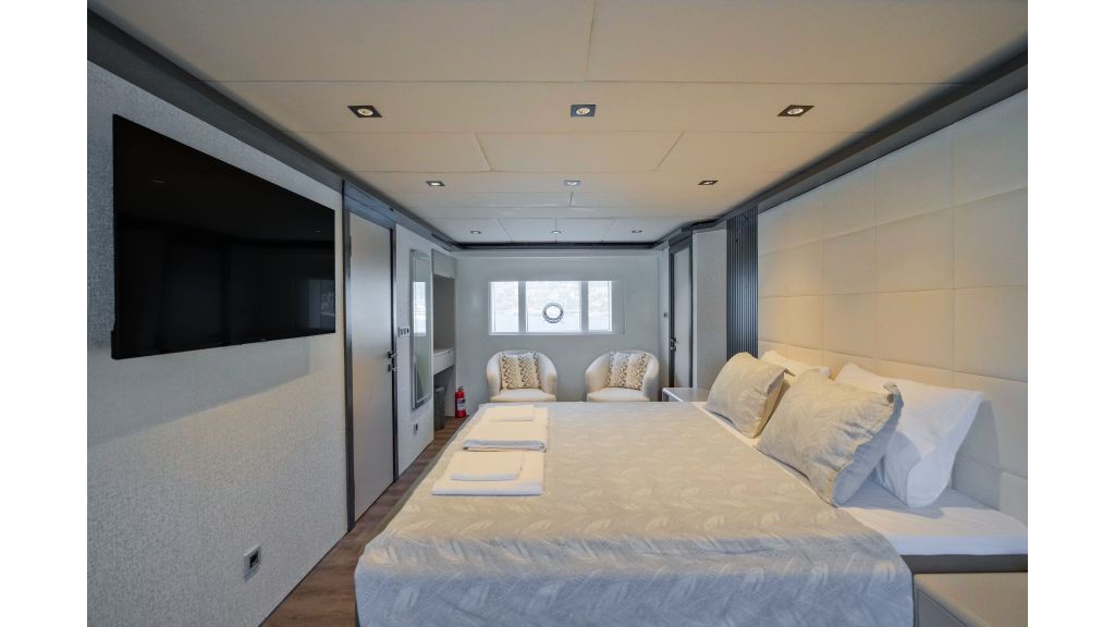Alfa Trawler (011)