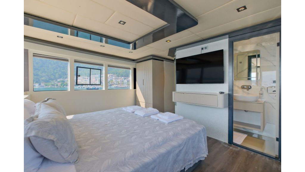 Alfa Trawler (023)