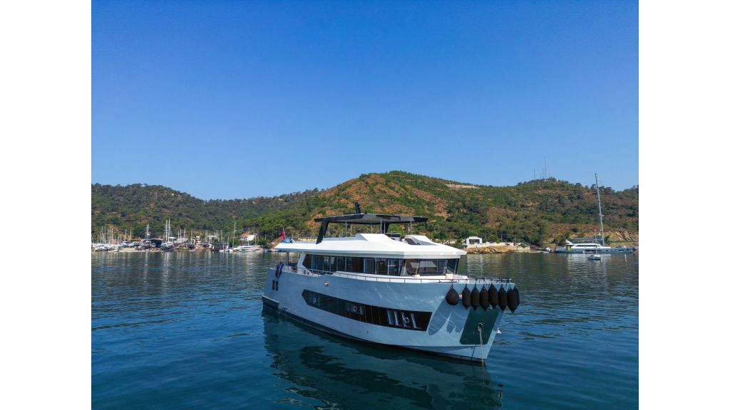 Alfa Trawler (037)