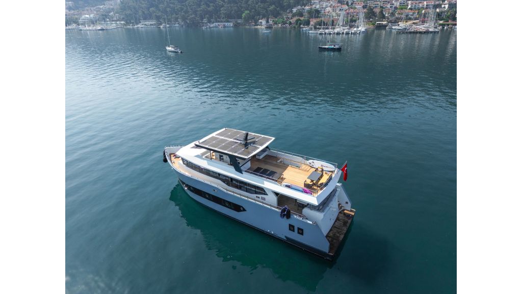 Alfa Trawler (042)