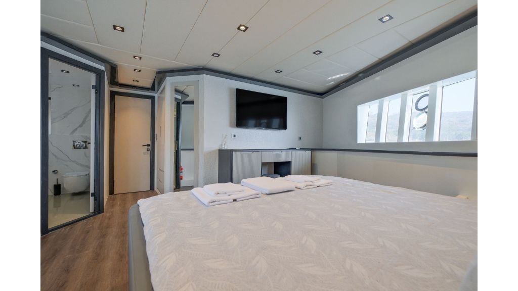 Alfa Trawler (044)