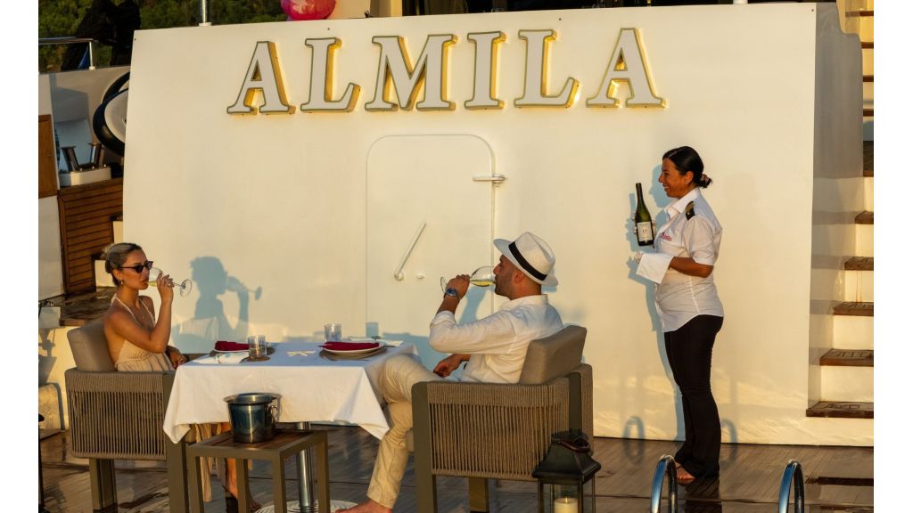 almila (805)