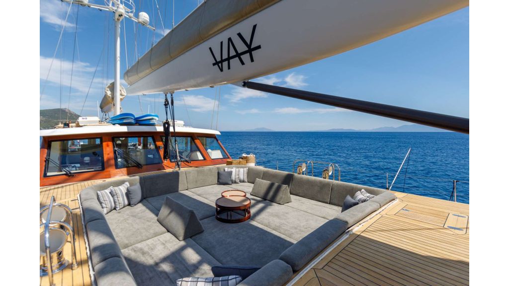vay (211)