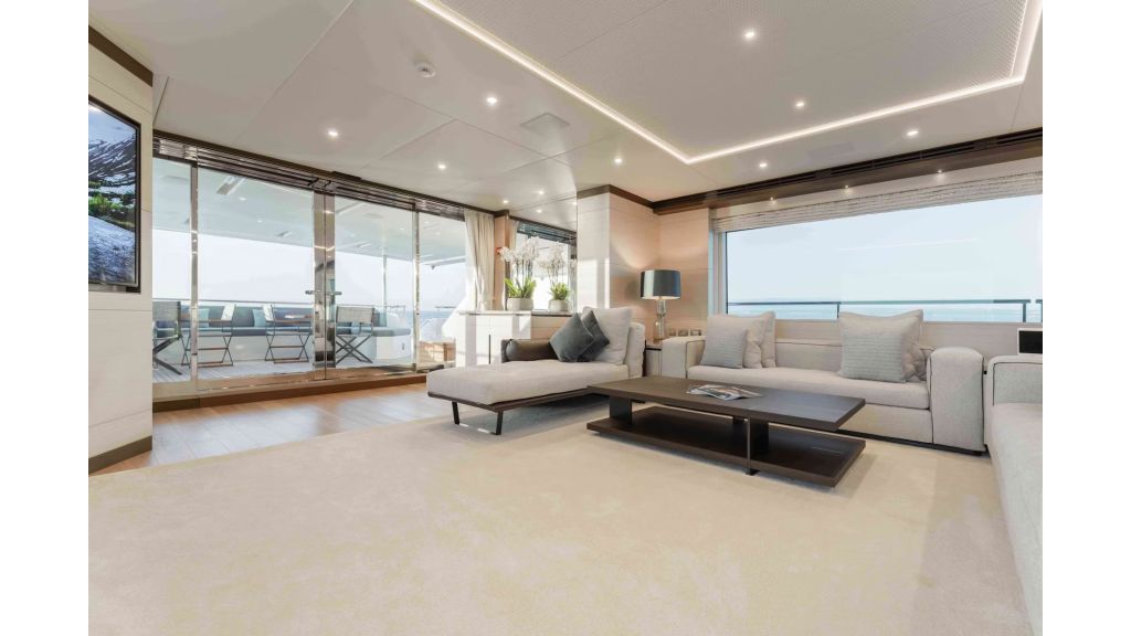 Benetti 125 (524)
